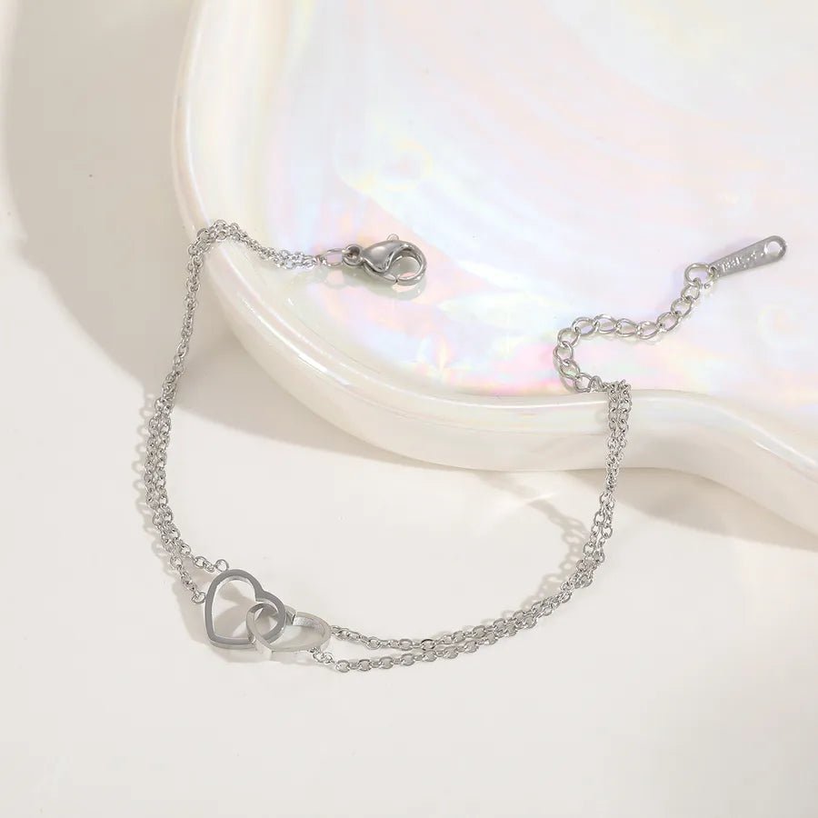 Collier cœur épuré sur chaîne fine — vue 4