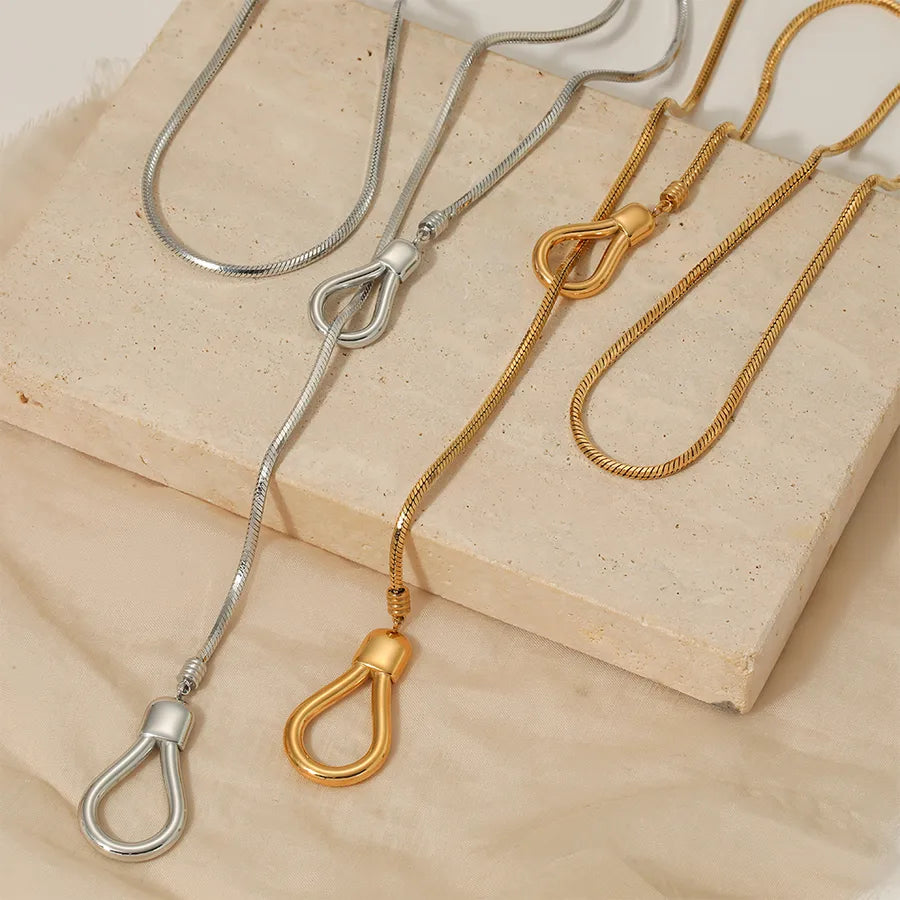 Collier à maillons assemblés à la main — vue 3