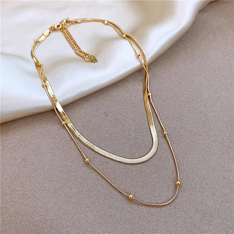 Collier à deux rangs et pendentif en U — vue 6