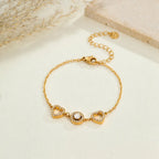 Bracelet cœur doré sur chaîne fine — vue 4