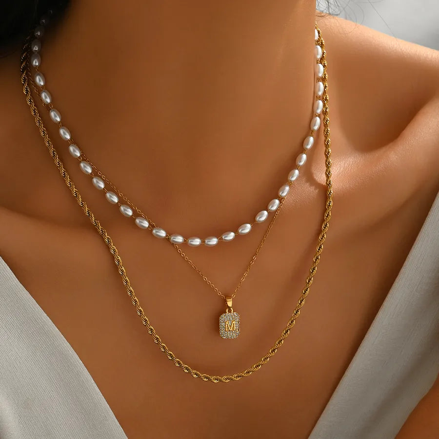 Collier de perles rondes à fermoir doré — vue 5