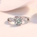 Bague ouverte à motif fleur sertie de zircons — vue 5