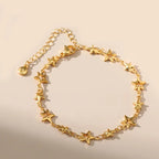 Bracelet étoile en laiton doré sur chaîne fine