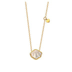 Collier cœur de nacre naturelle sur chaîne dorée