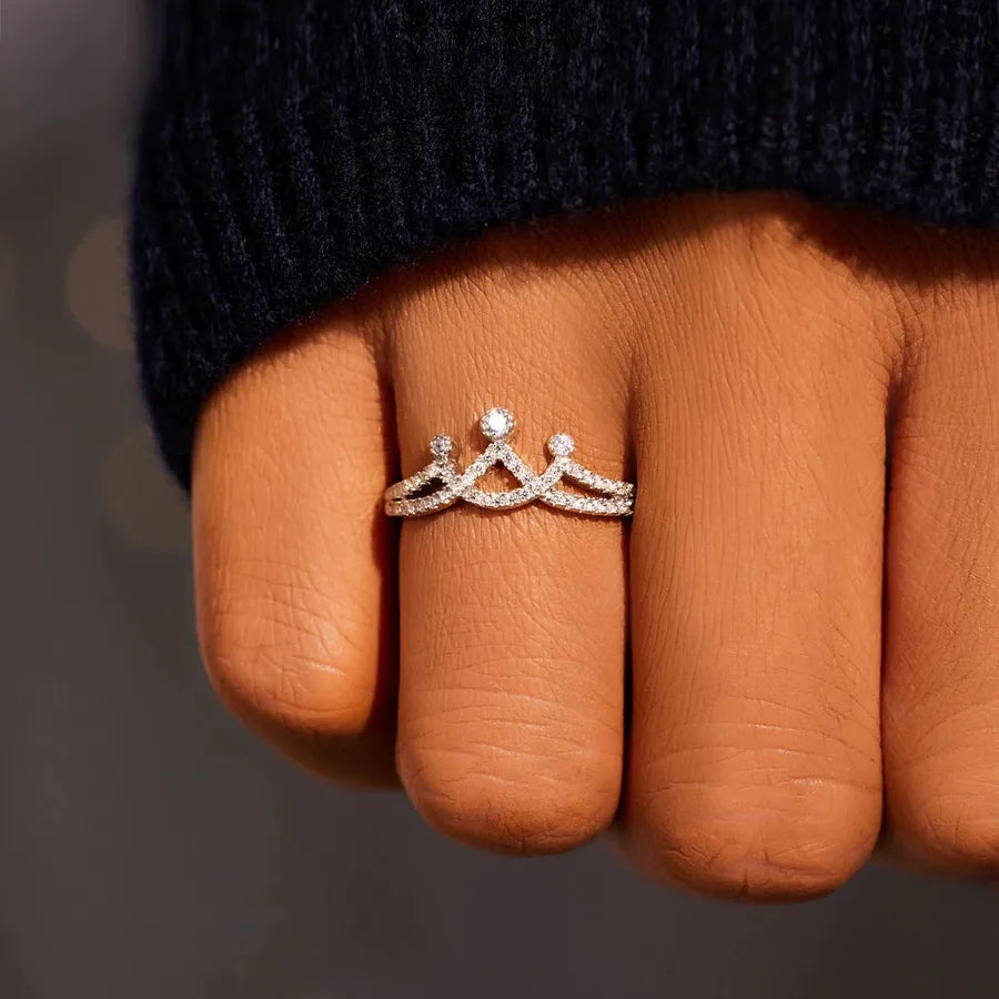 Bague couronne sertie de zircons en argent massif 925