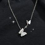 Collier papillon sur chaîne fine dorée — vue 3