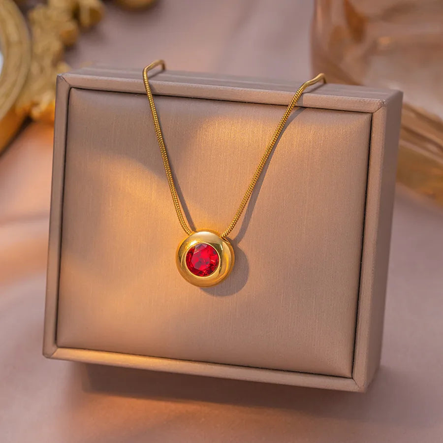 Collier à pendentif rond serti sur maille serpent — vue 3