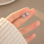 Puces d'oreilles fleur blanche émaillée — vue 3