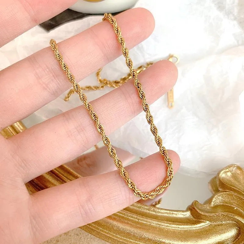 Collier chaîne dorée simple, acier inoxydable — vue 5