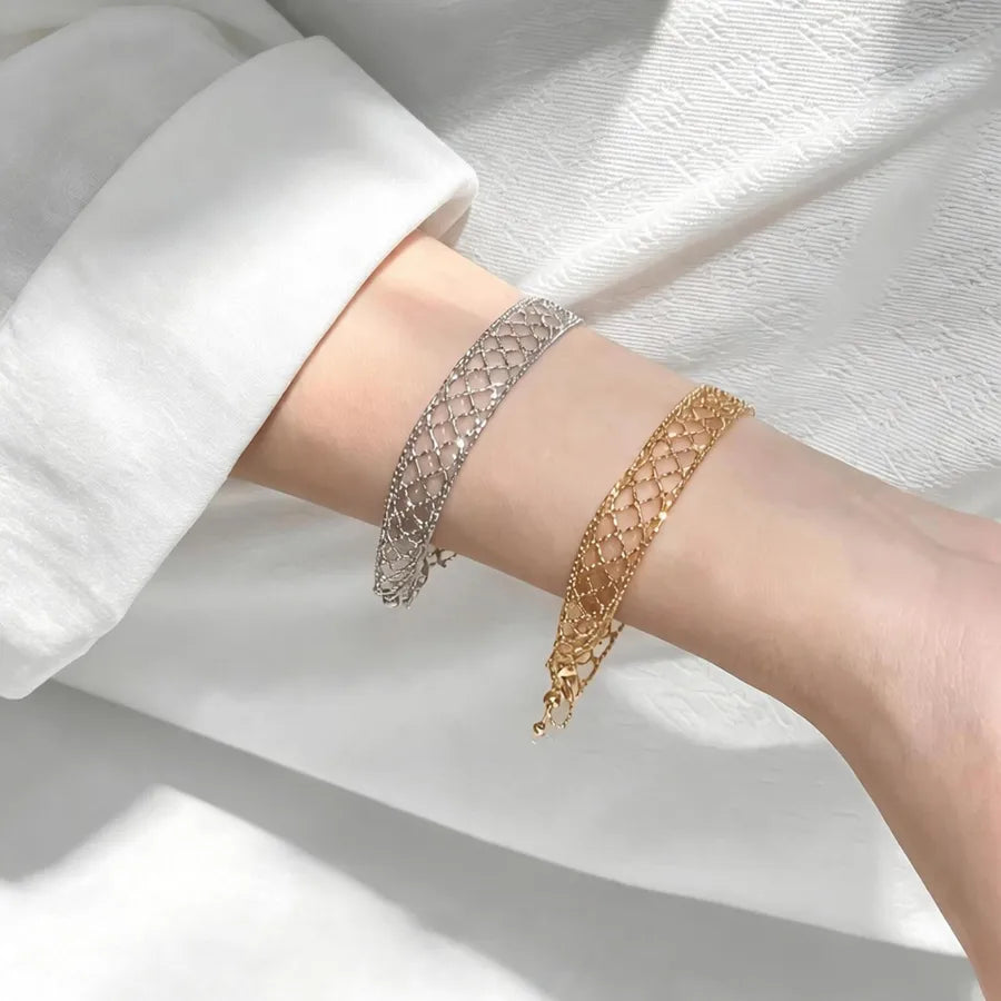 Bracelet maille au motif quadrillé, acier inoxydable doré