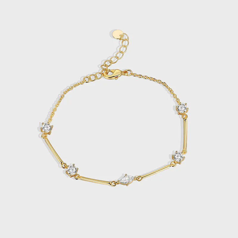 Bracelet en laiton doré serti de zircons