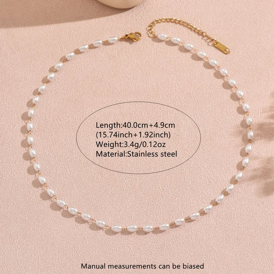 Collier de perles rondes à fermoir doré — vue 2
