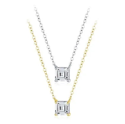 Collier à pendentif carré serti d'un zircon — vue 3