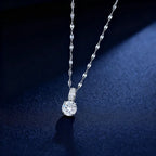 Collier à lèvres serties à griffes, chaîne fine — vue 2
