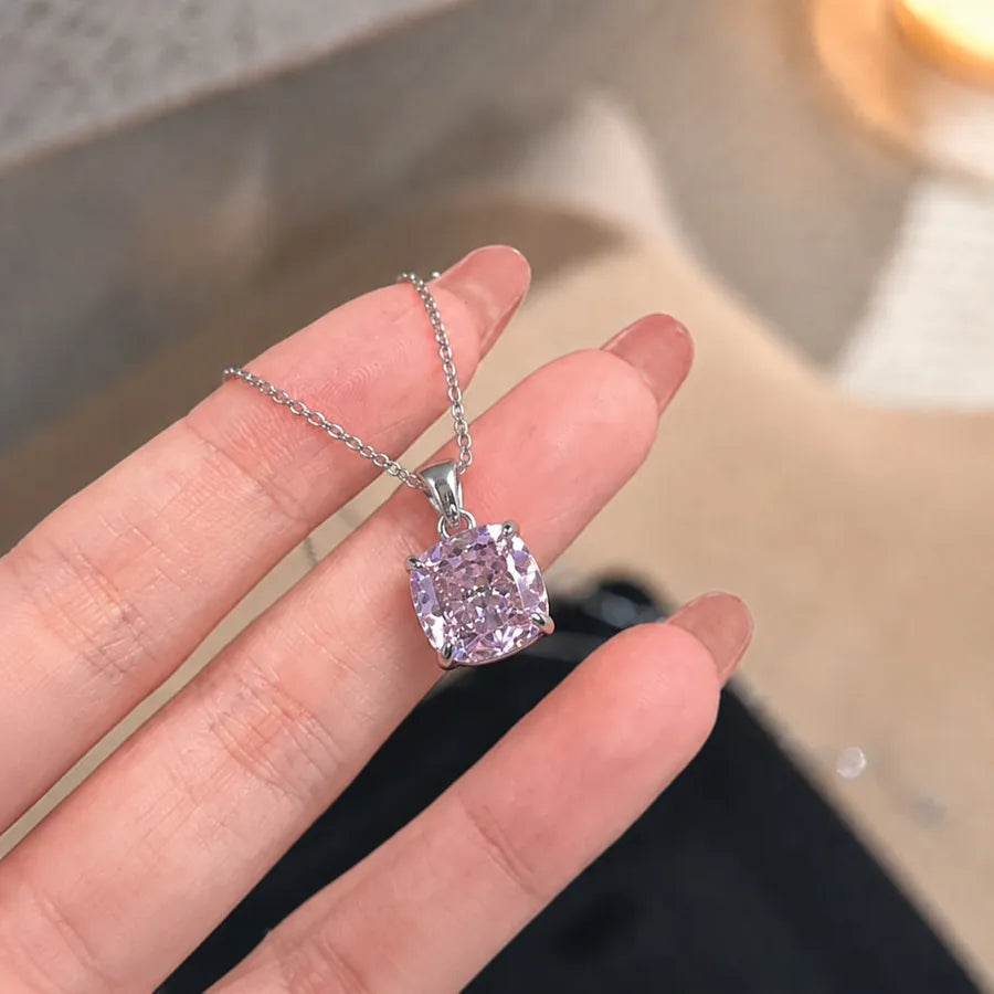 Collier à pendentif zircon, chaîne dorée — vue 4