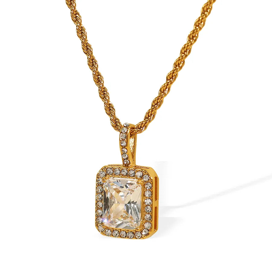 Collier à pendentif carré serti, chaîne dorée — vue 6