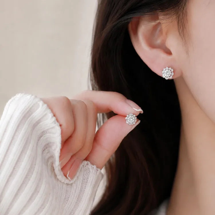 Puces d'oreilles fleur blanche émaillée — vue 2