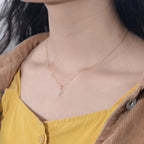Collier à zircon unique sur chaîne fine en argent 925