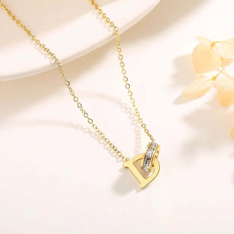 Pendentif pavé de zircons, acier inoxydable doré — vue 2