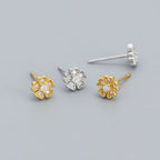 Puces d'oreilles fleur ciselée en argent massif 925
