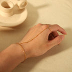 Bracelet chaîne fine élégante, acier doré — vue 7