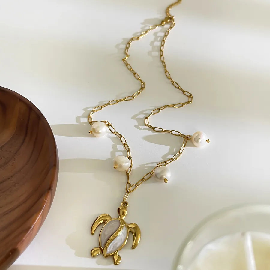 Collier petite tortue, chaîne fine dorée — vue 6