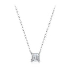 Collier à pendentif carré serti d'un zircon — vue 5