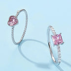 Bague à zircon rose taille carrée sur monture fine