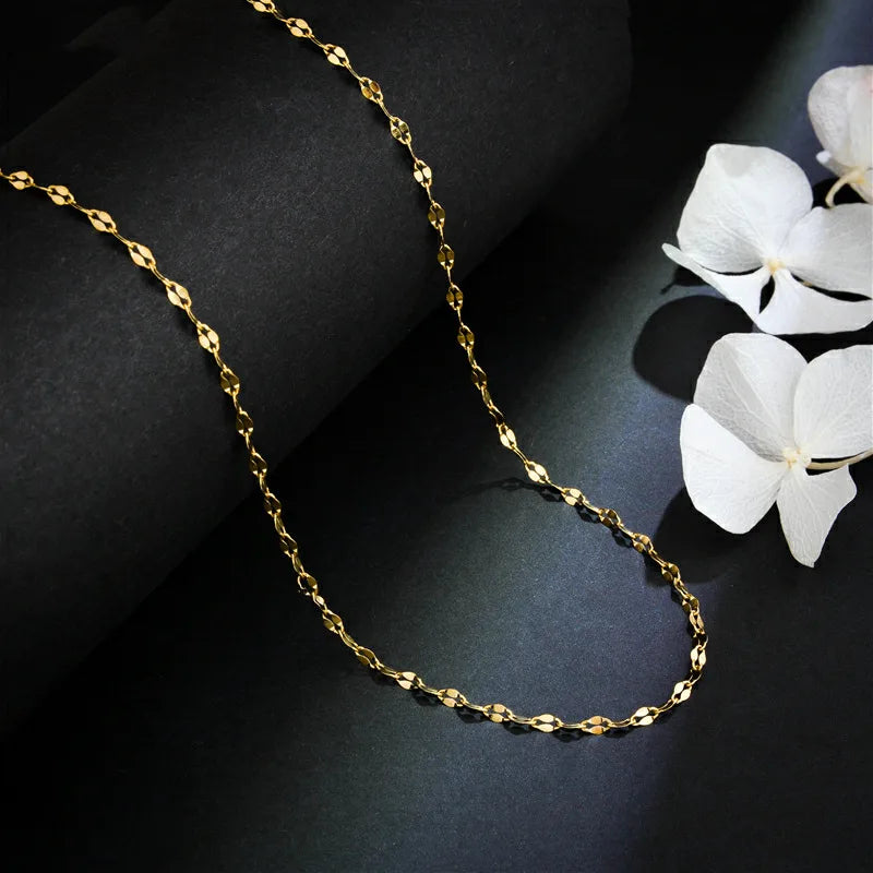 Collier à pendentif lèvres, modèle unisexe — vue 2