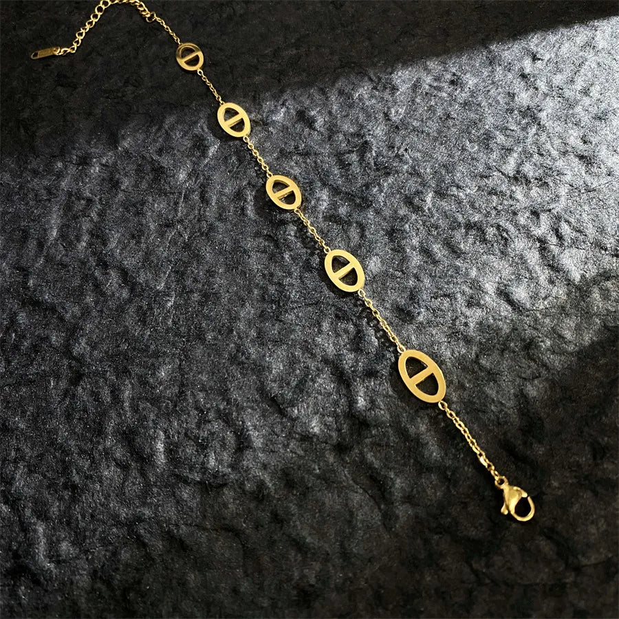 Bracelet aux lignes géométriques, acier titane — vue 3