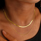 Ras-de-cou à double rang superposé, acier inoxydable doré