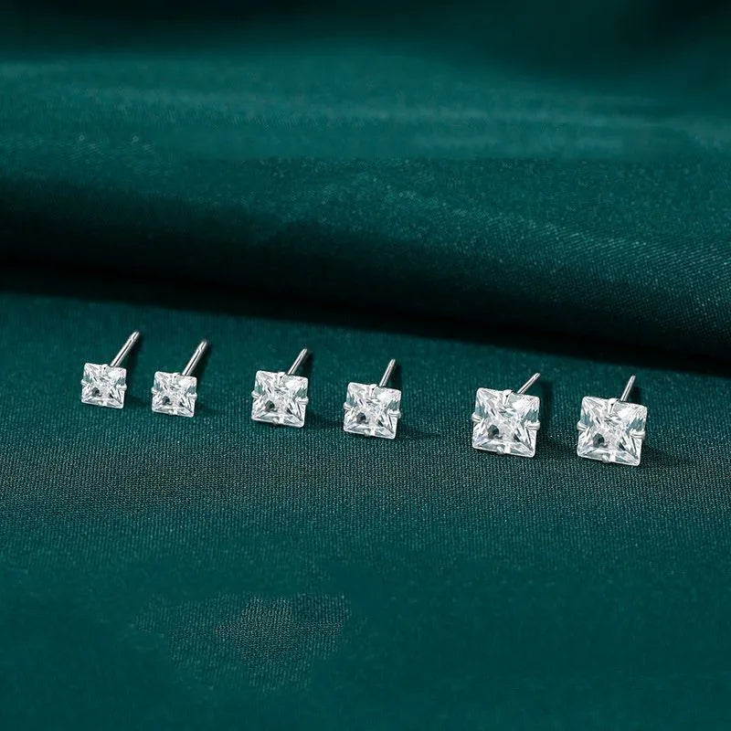 Puces d'oreilles géométriques serties de zircons