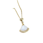 Collier éventail en pierre œil-de-chat sur chaîne dorée
