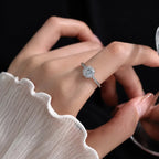 Bague moissanite en monture fleur, dorée — vue 2