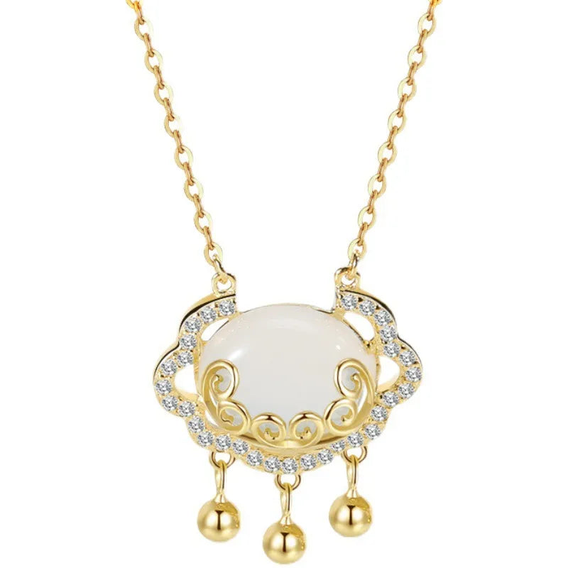 Collier cadenas sur chaîne dorée — vue 3