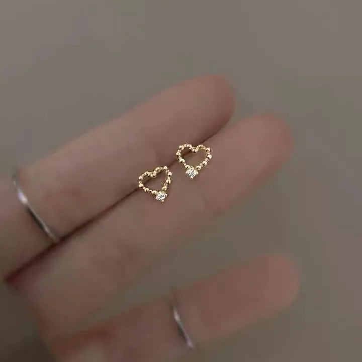 Puces d'oreilles tout petit cœur en argent massif 925