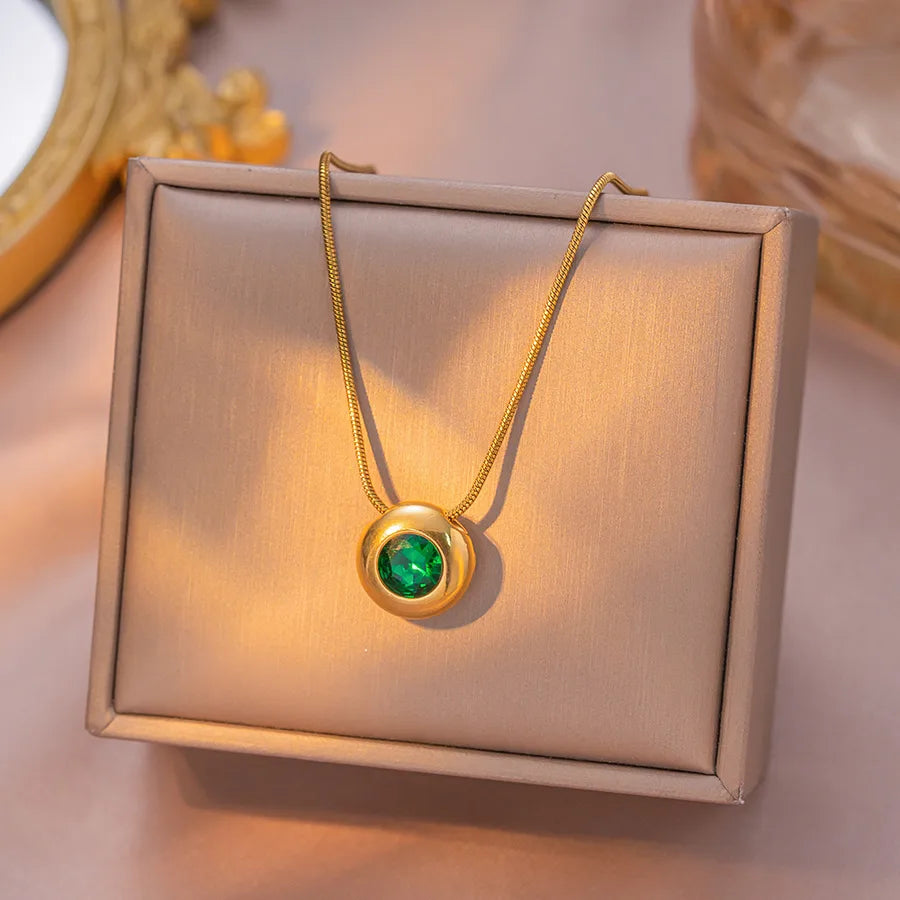 Collier à pendentif rond serti sur maille serpent — vue 8