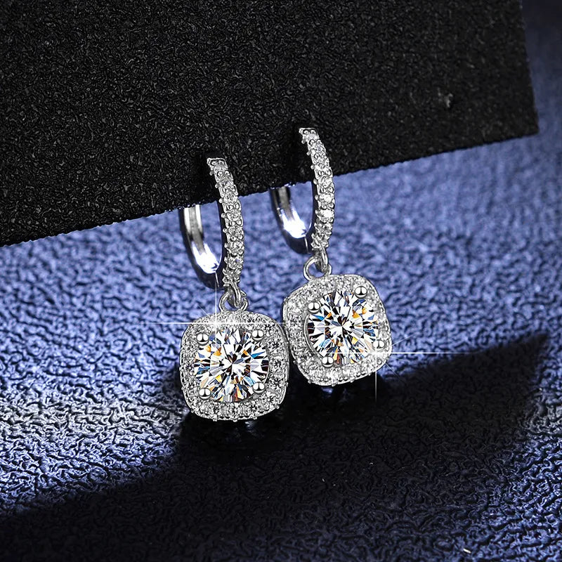 Puces d'oreilles moissanite taille princesse — vue 2