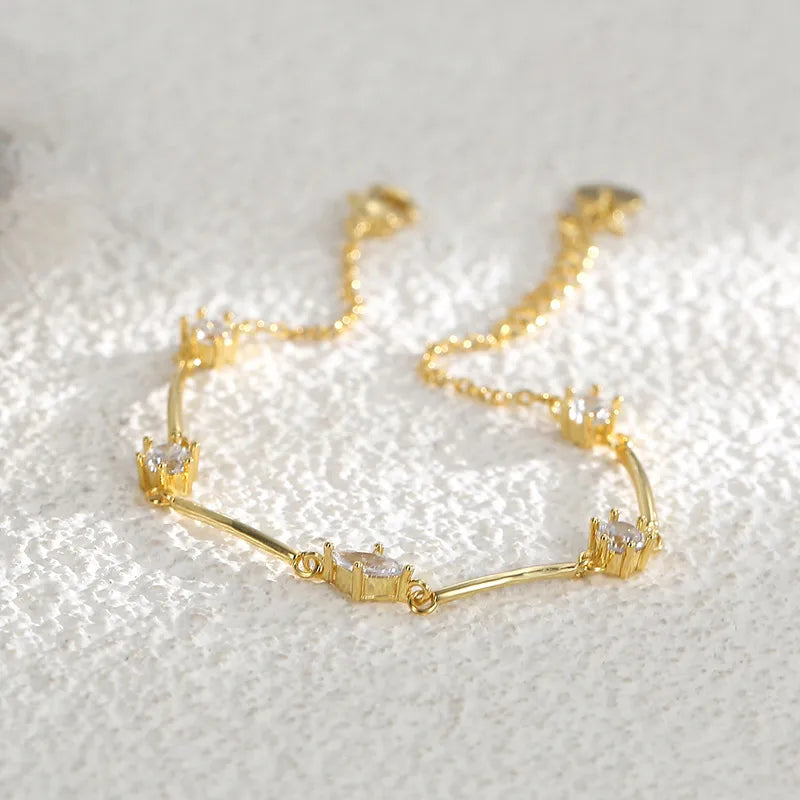Bracelet en laiton doré serti de zircons — vue 4