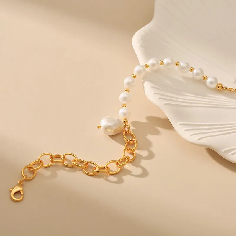 Bracelet à pendentifs goutte et perle — vue 3