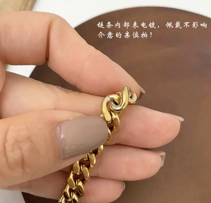 Bracelet de cheville à petit cœur, acier doré — vue 4